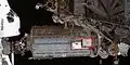 ESP-1 به پین trunnion portside Destiny, PFCS در سمت چپ متصل است