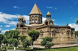 کلیسای جامع اچمیادزینسده ۵ (میلادی)