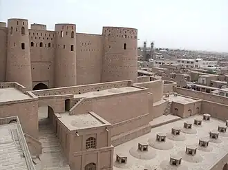 (قلعه اختیارالدین)