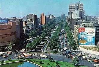 نمایی از بلوار الیزابت (بلوار کشاورز پسین) در دههٔ ۱۳۵۰