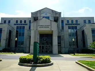 Etowah County courthouse in Gadsden