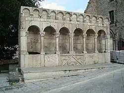 فونتانا فراترنا (آبخوری برادری)