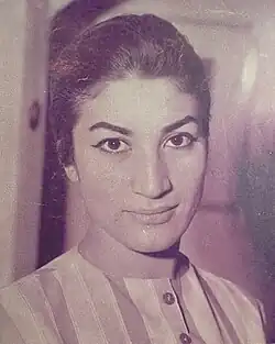فرخ‌زاد بر مجلهٔ فردوسی، اسفند ۱۳۴۵