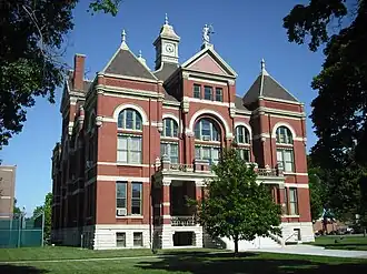 The Franklin County Courthouse in Ottawa. Listed on the اداره ملی ثبت اماکن تاریخی.