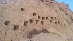 19 گوردخمه ی چهل تاقچه گرمابگ