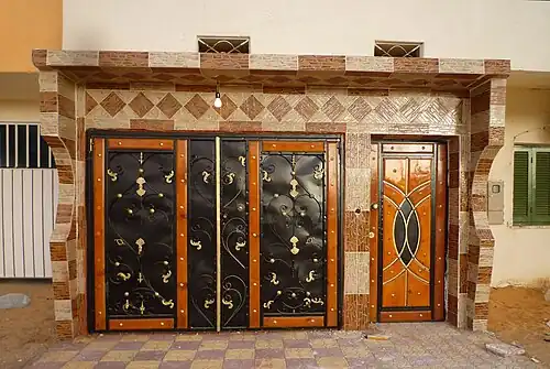 در ورودی در جرمه