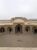 نمای حیاط مرکزی