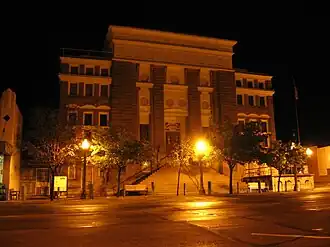 دادگاه شهرستان جیلا در گلوب