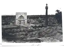 نمایی از مسجد جامع سمنان در اواخر سدهٔ ۱۳ هجری قمری
