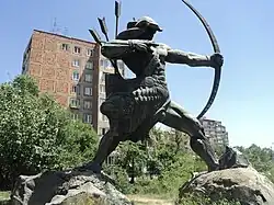 مجسمه ناهاپت هایک (اسطوره) در نور نورک