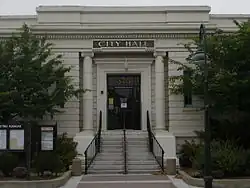 Hollister's City Hall