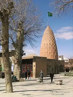 بنای اصلی و گنبد امامزاده