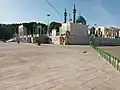 نمای دور آرامگاه