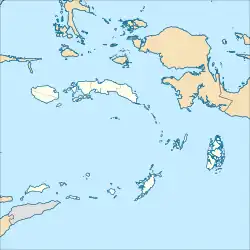 تنگه وتار در Maluku واقع شده