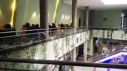 نمایی داخلی از مرکز اطلاعرسانی و کتابخانه مرکزی دانشگاه فردوسی مشهد