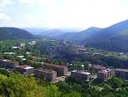ساختمان‌های مسکونی