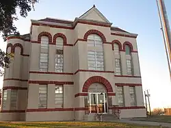 The Karnes County Courthouse in Karnes City