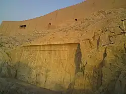 سنگ‌نگاره فتحعلی‌شاه و باروی ری