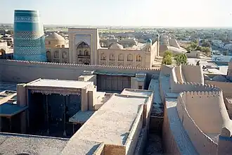 دیوارهای ایچان‌قلعه