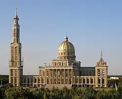 محرابی در نزدیکی کونین