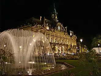 Town hall and Place Jean Jaurès
