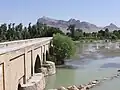 نمایی از پل مارنان، رودخانه زاینده‌رود و کوه صفه