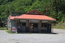 Restaurant at the junction of Kentucky Routes 7 و 550، east of Hueysville