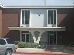 The Madison County Courthouse in Madisonville