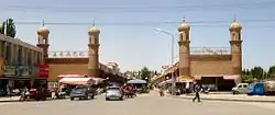 ورودی اصلی بازار در شهر مرکزی شهرستان چرچن