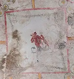 برگ کنگری‌های رومی که جایگزین پاهای پیکره مردی شده‌اند که توسط یک پلنگ مورد حمله قرار گرفته است، سالا دلا اسفینج، دوموس آئوریا، رم، نقاش ناشناس، ۶۸-۶۵ پس از میلاد