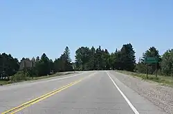 Sign on US 8 / بزرگراه ۴۵ ایالات متحده آمریکا