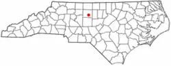 Location of Forest Oaks, North Carolina