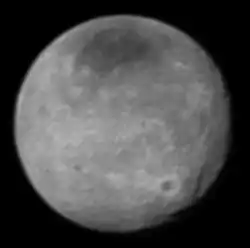 Charon, moon of Pluto, viewed by افق‌های نو(۱۲ ژوئیه ۲۰۱۵).