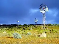آسیاب‌های بادی در ناماکوآلاند، کیپ شمالی
