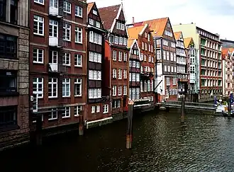 Nikolaifleet، one of a few remaining canals in Hamburg-Altstadt
