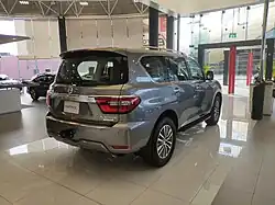 نمای عقب