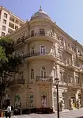 ساختمان متعلق به سده ۱۹ در میدان فانتین