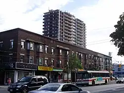 View of Oakwood-Vaughan from Oakwood and خیابان سنت کلر