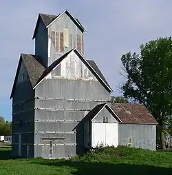 Historic بالابر غله in Ithaca. Built ca. 1890, it is listed in the National Register of Historic Places.