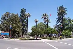 Orange Plaza, 2005