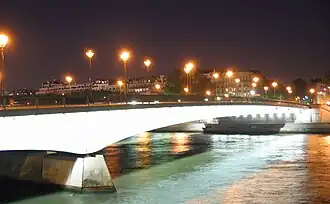 پل المادر شب