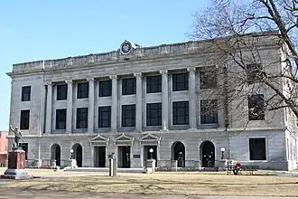 Pettis County Courthouse in Sedalia