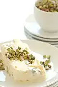 بستنی نوقا پسته