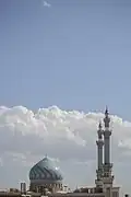 نمایی از گنبد و گلدسته مسجد