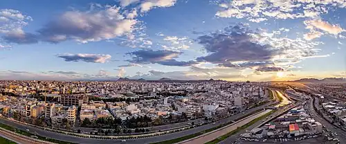 تصویر سراسرنما از شهر قم، مرکز استان قم.