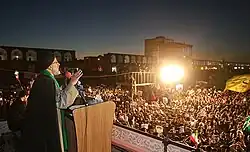 رئیسی در حال سخنرانی در اصفهان