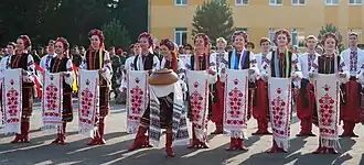 لباسهای سنتی اوکراینی، نان و نمک و روشنیک (Rushnyk)