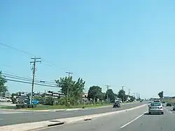 Roadside scene in Newington, 2009