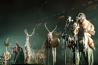 هایلونگ در حال اجرا در جشنواره راسکیله، سال ۲۰۱۸