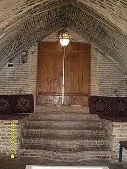 در ورودی کاروانسرا سنگی زنجان پس از بازسازی